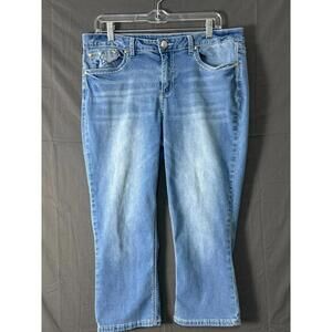 a.n.a A New Approach Women's Size 14 Cropped Jeans – Light Wash Embellished Pock